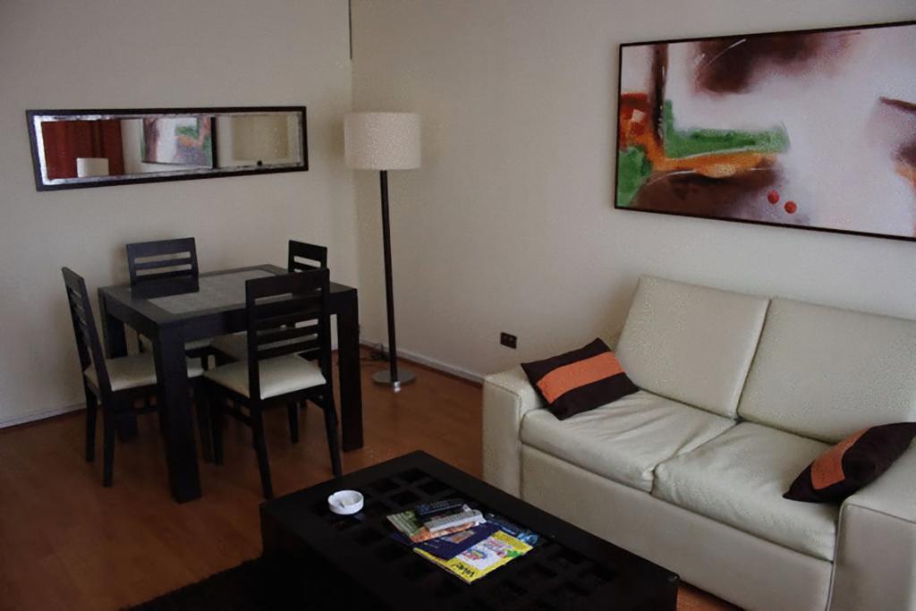 Rent A Home Bosque Norte Santiago Exterior photo